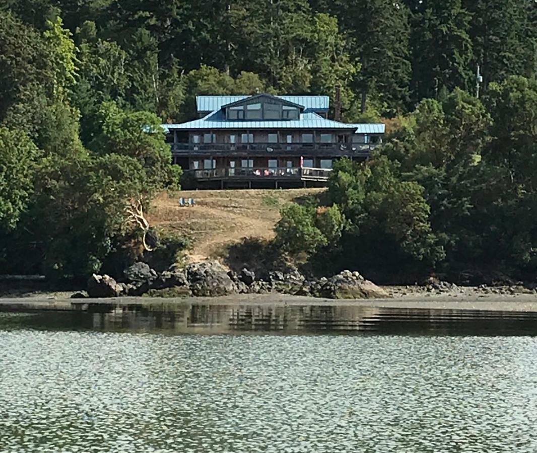 Arbutus Cove Guesthouse Metchosin Exterior foto